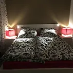 Marina 78 *